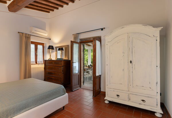 A Casa Dell'ida: Bedroom, Garden, Summer