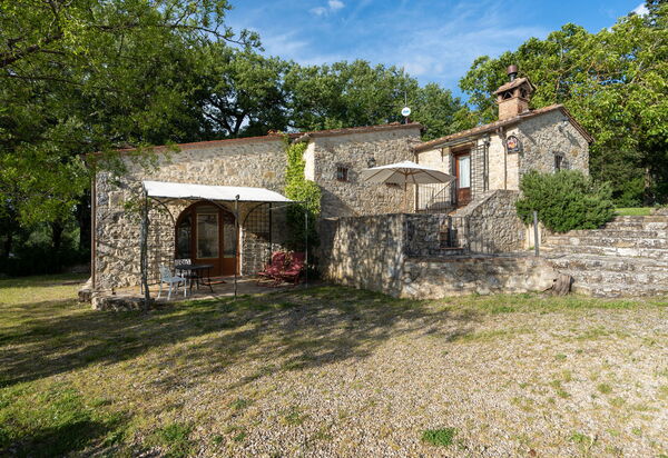 A Casa Dell'ida: Building Exterior, Garden, Main Entrance, Outdoor, Summer