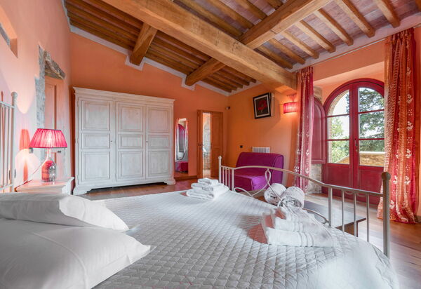 Villa Meraviglia With Pool And Ac: Autunno, Camera da letto, Estate, Primavera