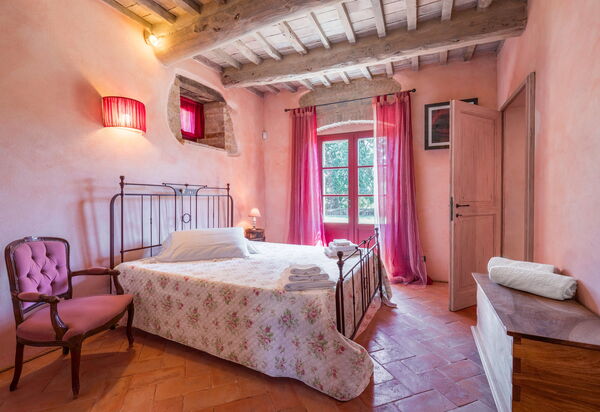 Villa Meraviglia With Pool And Ac: Autunno, Camera da letto, Estate, Primavera