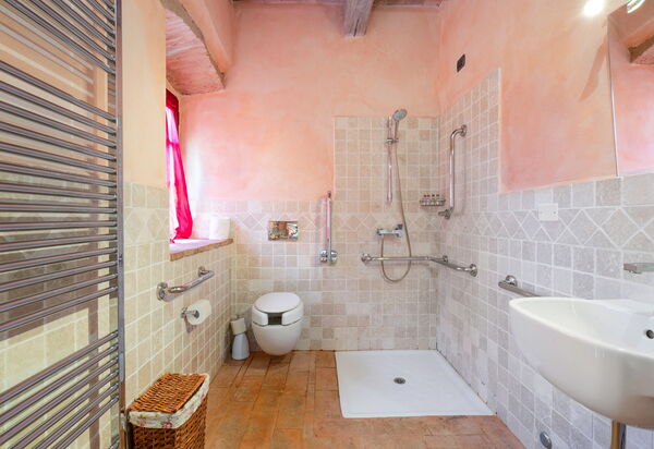 Villa Meraviglia With Pool And Ac: Autunno, Estate, Primavera