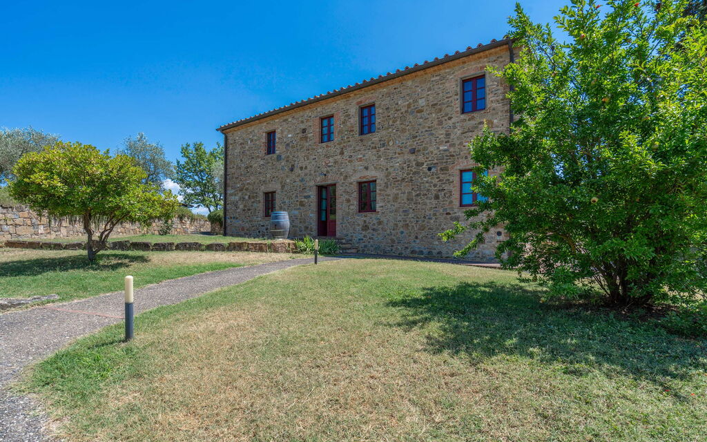 Villa Meraviglia With Pool And Ac: Autumn, Garden, Spring, Summer