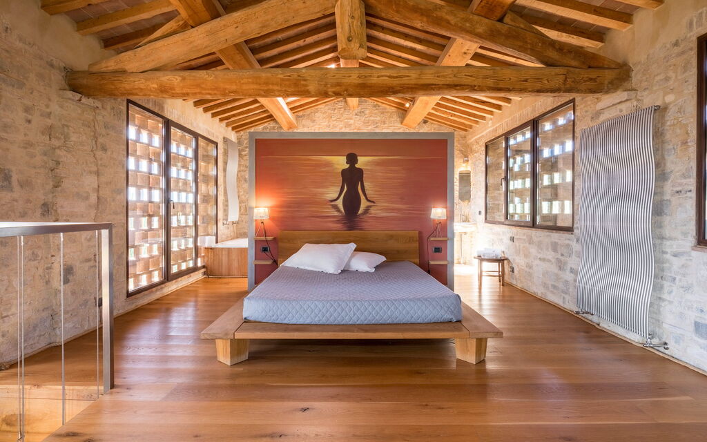 Villa Meraviglia With Pool And Ac: Autumn, Bedroom, Spring, Summer