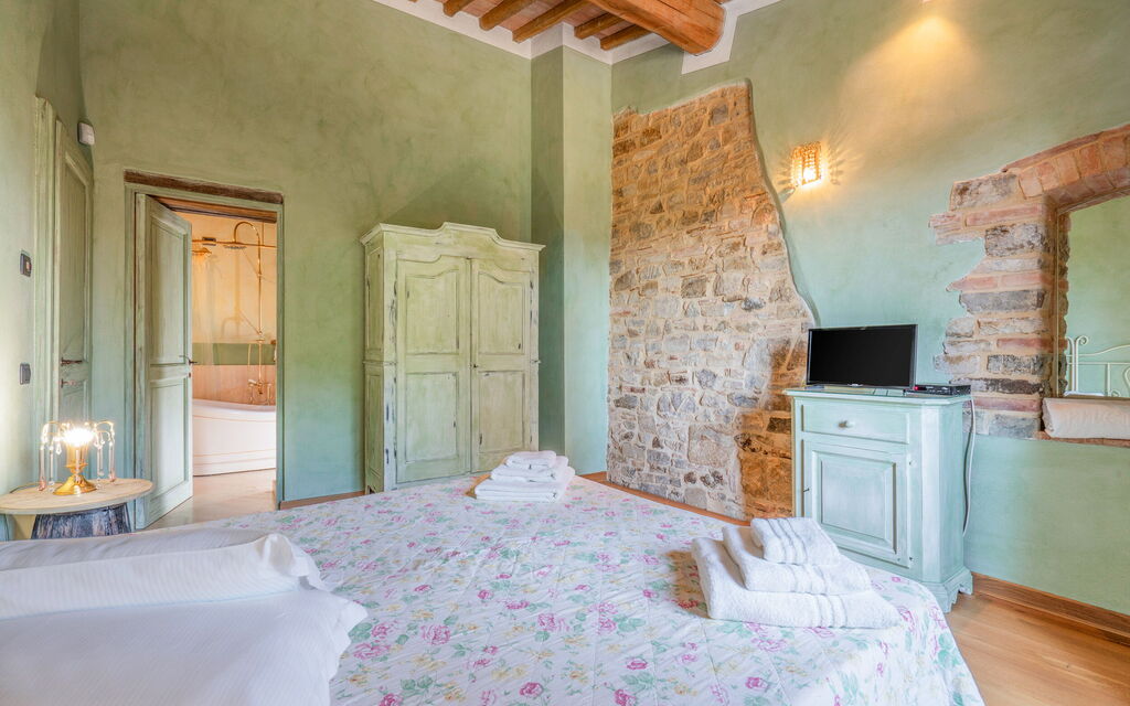 Villa Meraviglia With Pool And Ac: Autumn, Bedroom, Spring, Summer