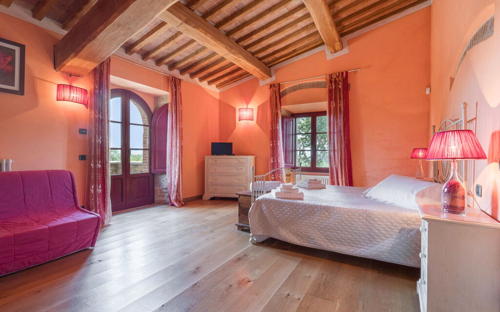 Villa Meraviglia With Pool And Ac: Autumn, Bedroom, Spring, Summer