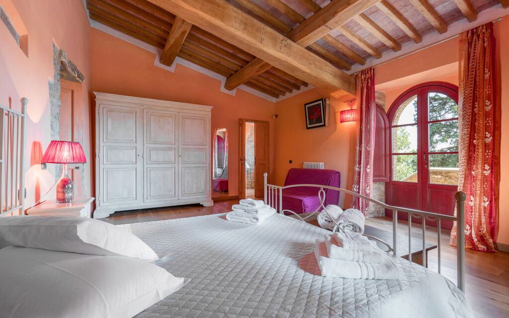 Villa Meraviglia With Pool And Ac: Autumn, Bedroom, Spring, Summer