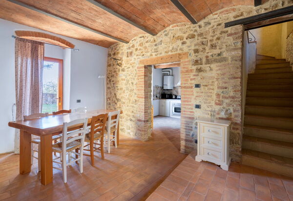 Le Fonti Apartments With Ac Near Siena: Autumn, Dining Room, Spring, Summer