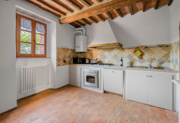 Le Fonti Apartments With Ac Near Siena: Autumn, Dining Room, Spring, Summer