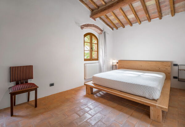 Le Fonti Apartments With Ac Near Siena: Autumn, Bedroom, Spring, Summer