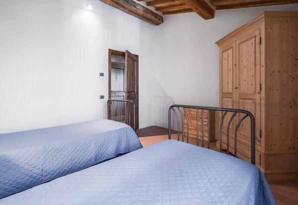 Le Fonti Apartments With Ac Near Siena: Autumn, Bedroom, Spring, Summer