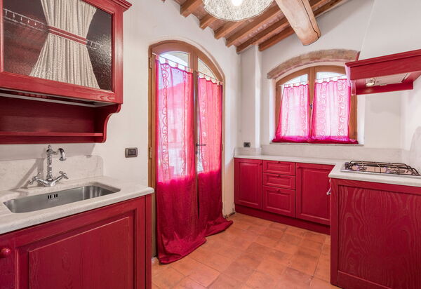 Le Fonti Apartments With Ac Near Siena: Autumn, Spring, Summer