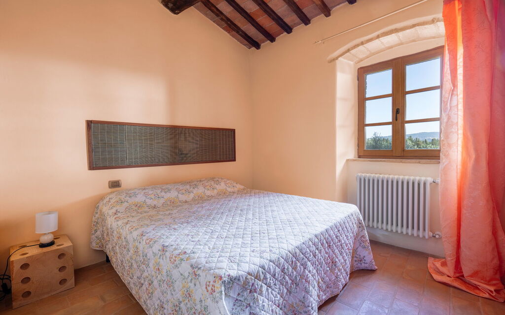 Le Fonti Apartments With Ac Near Siena - : Autumn, Bedroom, Spring, Summer