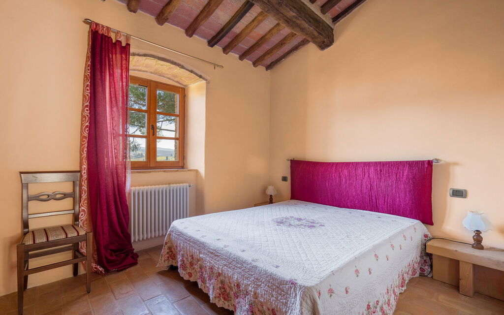 Le Fonti Apartments With Ac Near Siena - : Autumn, Bedroom, Spring, Summer
