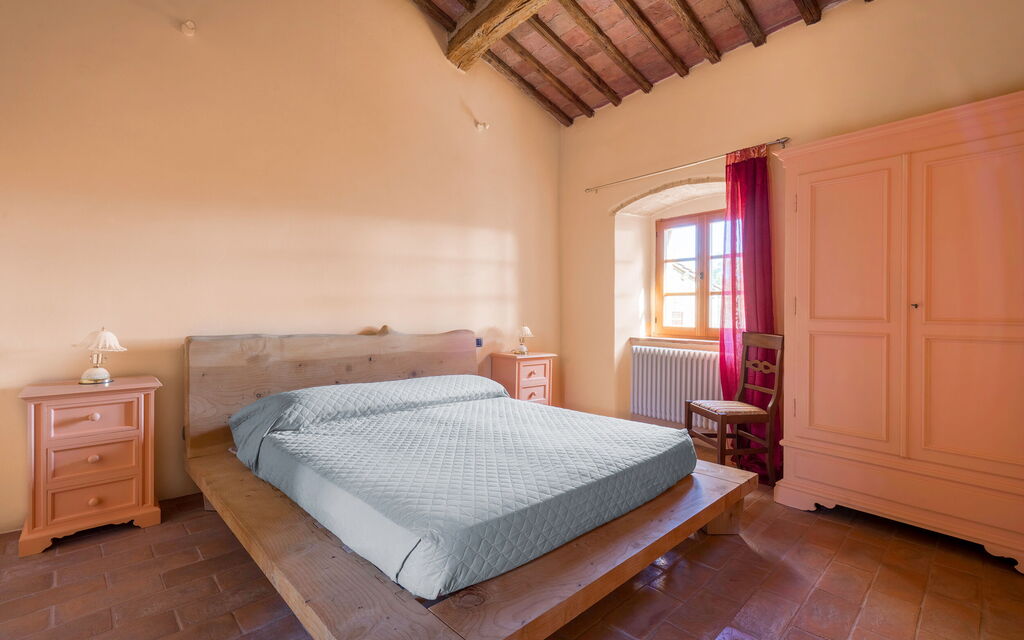 Le Fonti Apartments With Ac Near Siena - : Autumn, Bedroom, Spring, Summer