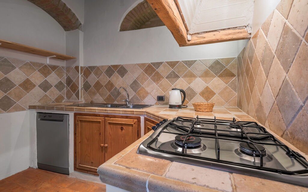 Le Fonti Apartments With Ac Near Siena - : Autumn, Kitchen, Spring, Summer