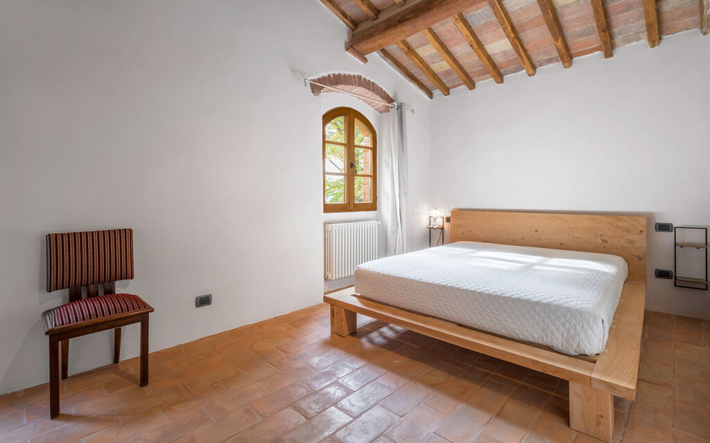 Le Fonti Apartments With Ac Near Siena - : Autumn, Bedroom, Spring, Summer