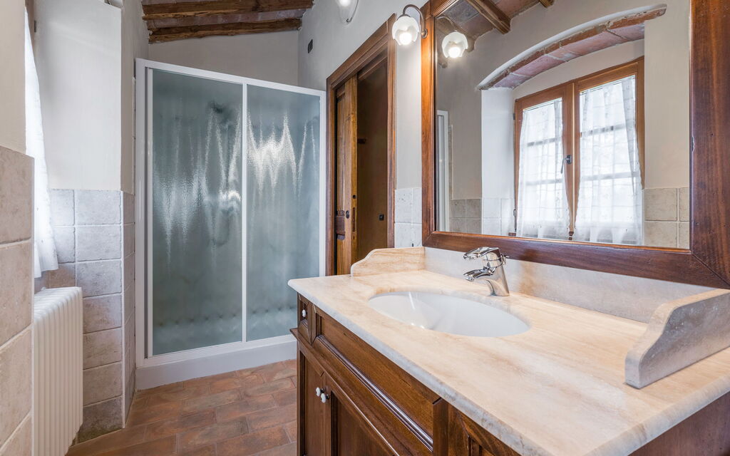 Le Fonti Apartments With Ac Near Siena - : Autumn, Bathroom, Spring, Summer