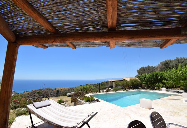 Villa Roccella Ionica, Sea View, a c: Autunno, Estate, Piscina, Primavera