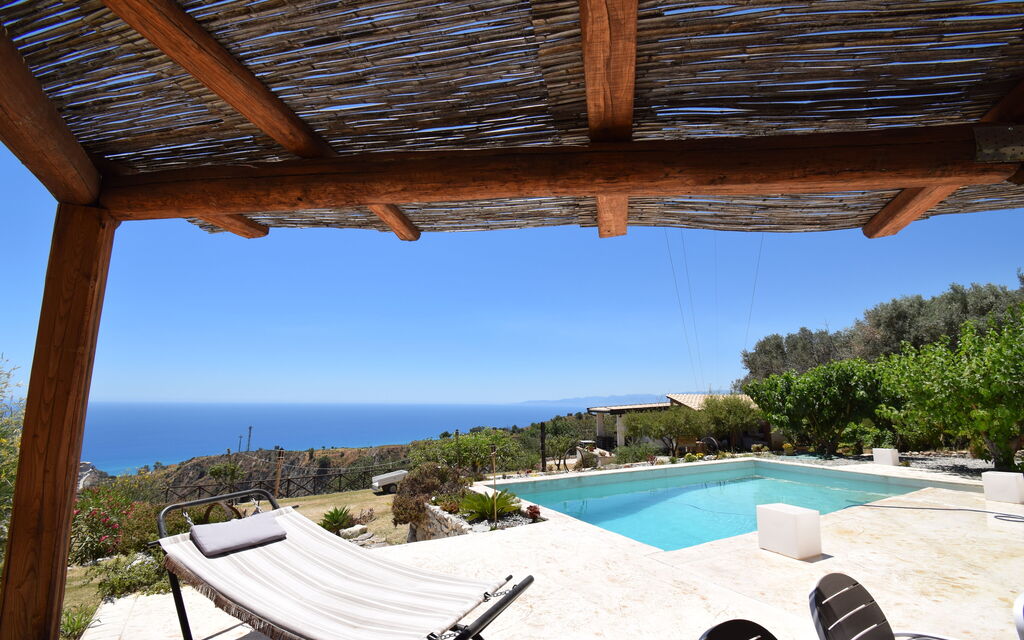 Villa Roccella Ionica, Sea View, a c: Autunno, Estate, Piscina, Primavera