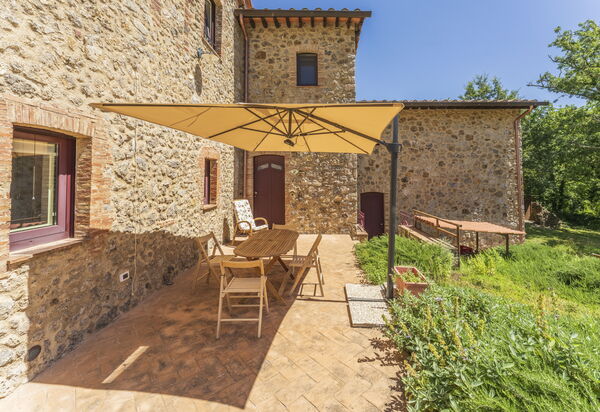 Le Casaline Di Sopra, Massa Marittima: Autunno, Estate, Giardino, Primavera