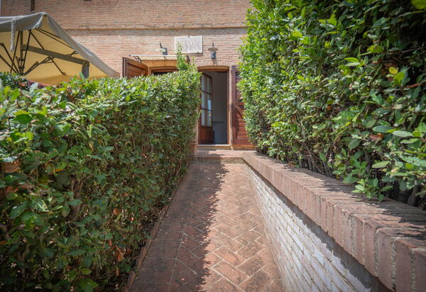 Torri 15 Holiday Home: Autumn, Garden, Spring, Summer