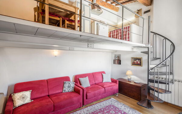 Belle Donne Apartment, Tornabuoni, Florence, Wifi: Autumn, Living Room, Spring, Summer