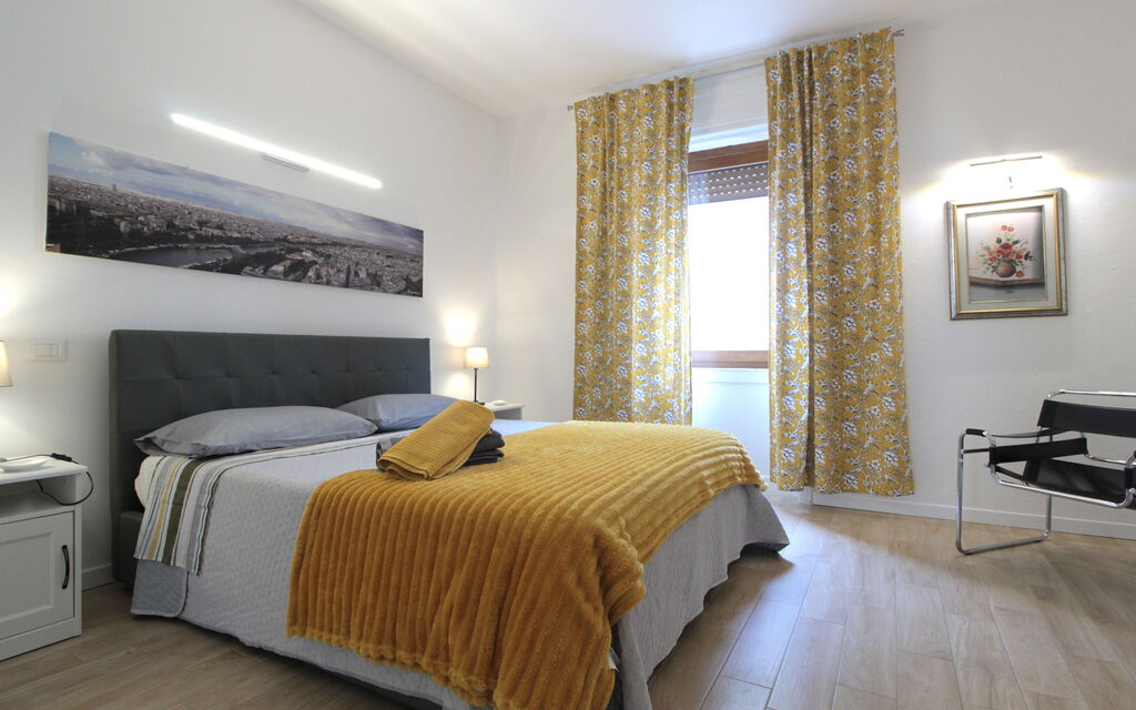 Comfort Apartment, Welness, Terrace: Autumn, Bedroom, Spring, Summer