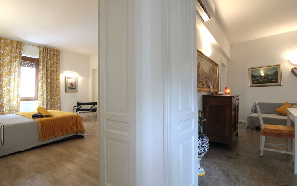 Comfort Apartment, Welness, Terrace: Autumn, Bedroom, Spring, Summer