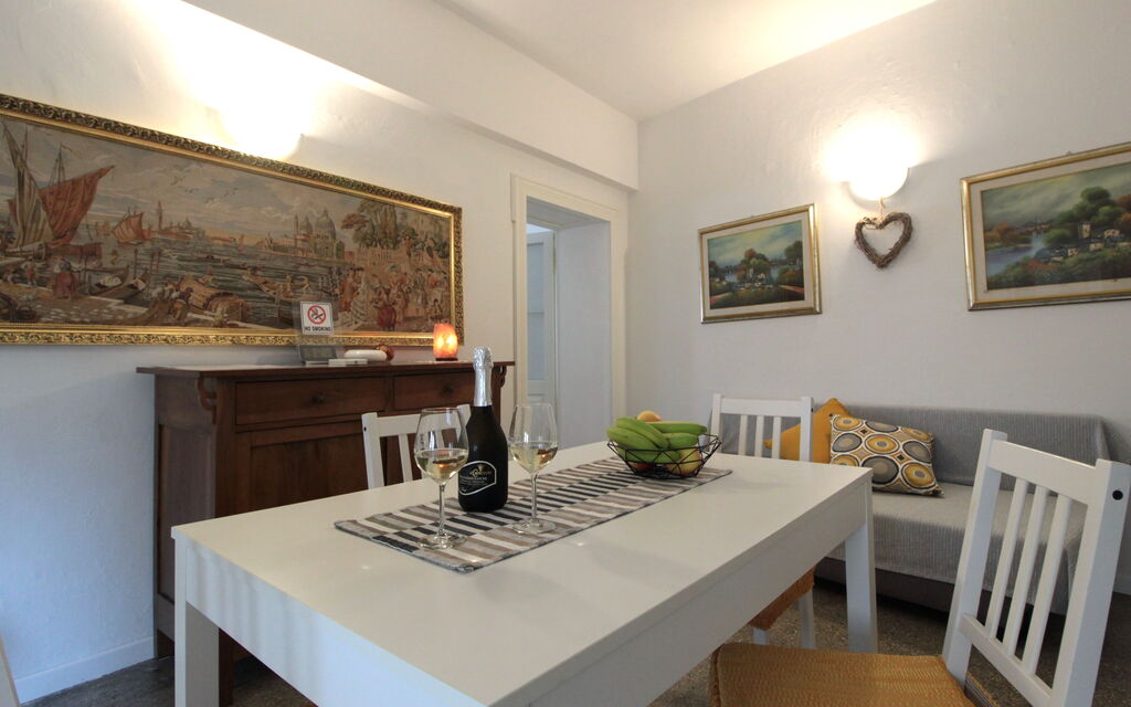 Comfort Apartment, Welness, Terrace: Autumn, Dining Room, Spring, Summer