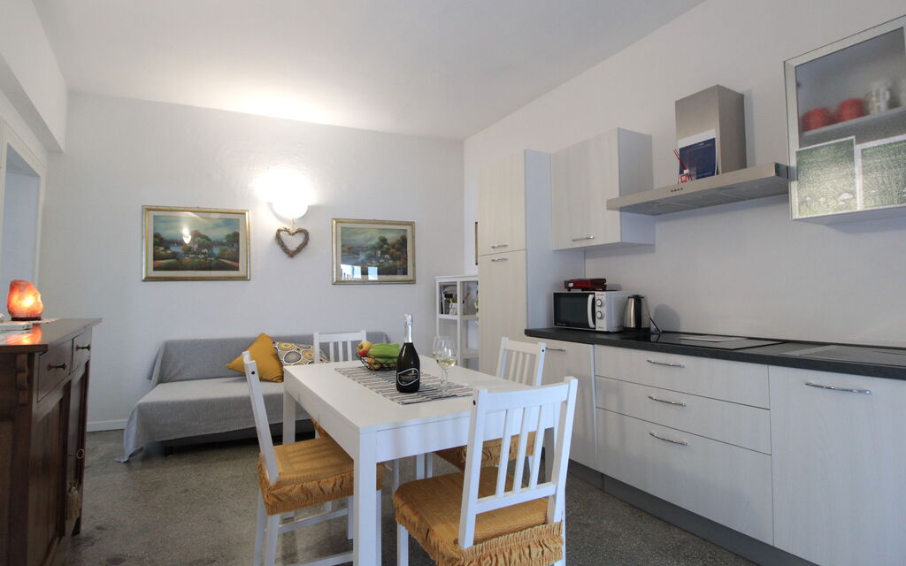 Comfort Apartment, Welness, Terrace: Autumn, Dining Room, Living Room, Spring, Summer