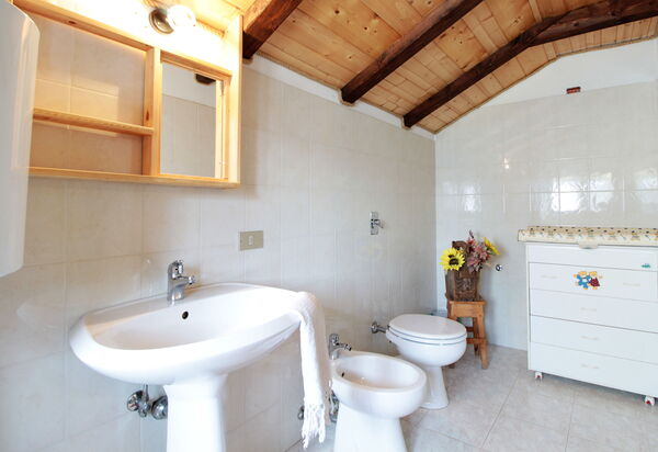 Baita a Pieve Tesino Mountain And Lake: Autumn, Spring, Summer