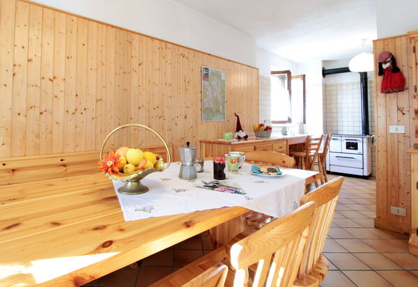 Baita a Pieve Tesino Mountain And Lake: Autumn, Kitchen, Spring, Summer