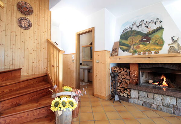 Baita a Pieve Tesino Mountain And Lake: Autumn, Living Room, Spring, Summer