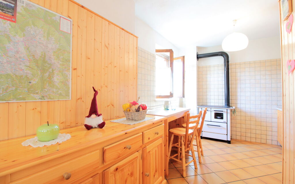 Baita a Pieve Tesino Mountain And Lake: Autumn, Kitchen, Spring, Summer