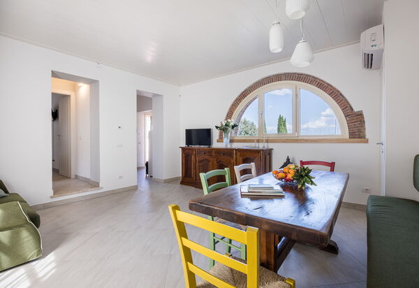 Villacolle 1, Poggio a Caiano, Hot Tub, Wifi, Ac: Autumn, Living Room, Spring, Summer