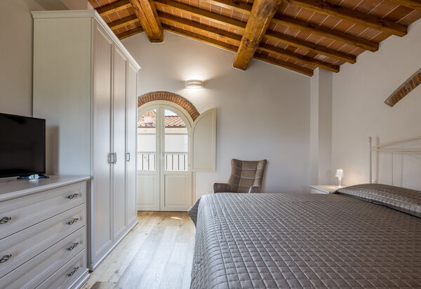 Villacolle 1, Poggio a Caiano, Hot Tub, Wifi, Ac: Autumn, Bedroom, Spring, Summer