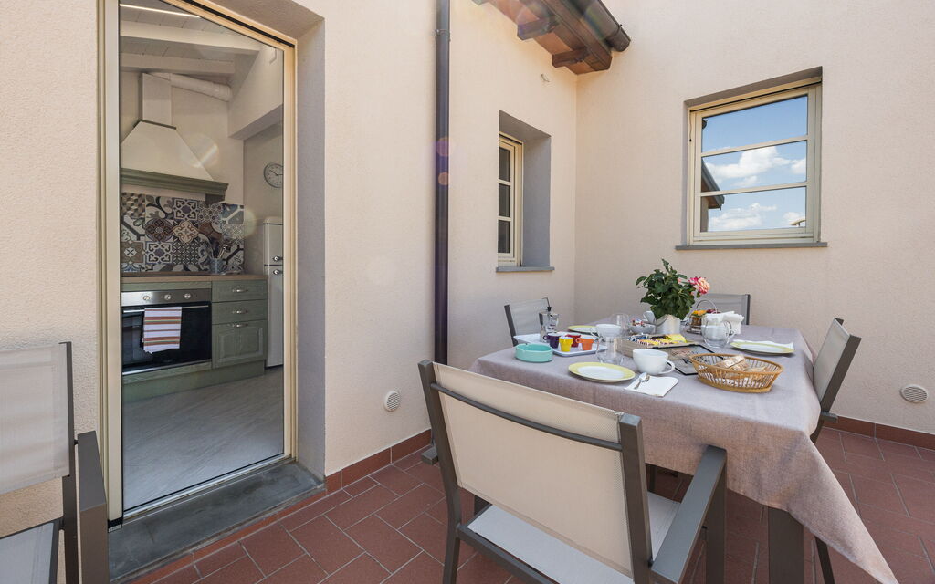 Villacolle 1, Poggio a Caiano, Hot Tub, Wifi, Ac: Autumn, Spring, Summer