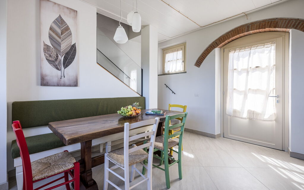 Villacolle 1, Poggio a Caiano, Hot Tub, Wifi, Ac: Autumn, Living Room, Spring, Summer