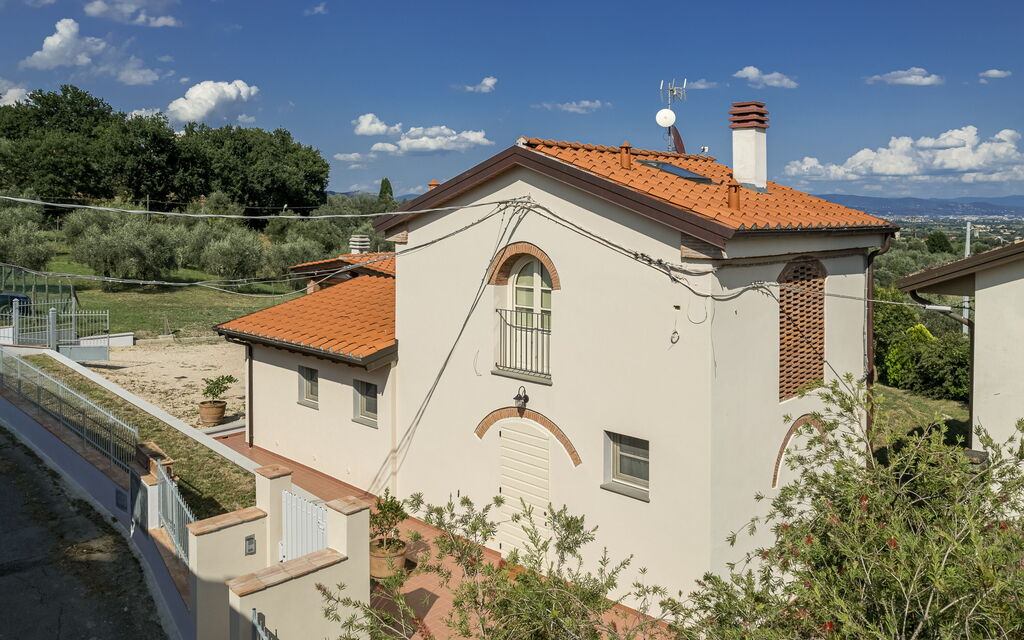 Villacolle 1, Poggio a Caiano, Hot Tub, Wifi, Ac: Autumn, Main Entrance, Spring, Summer
