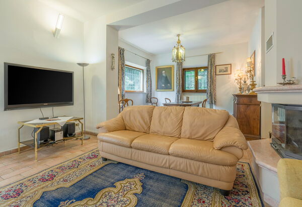 Santa Colomba House, Siena, Nature And Pool: Autumn, Living Room, Spring, Summer