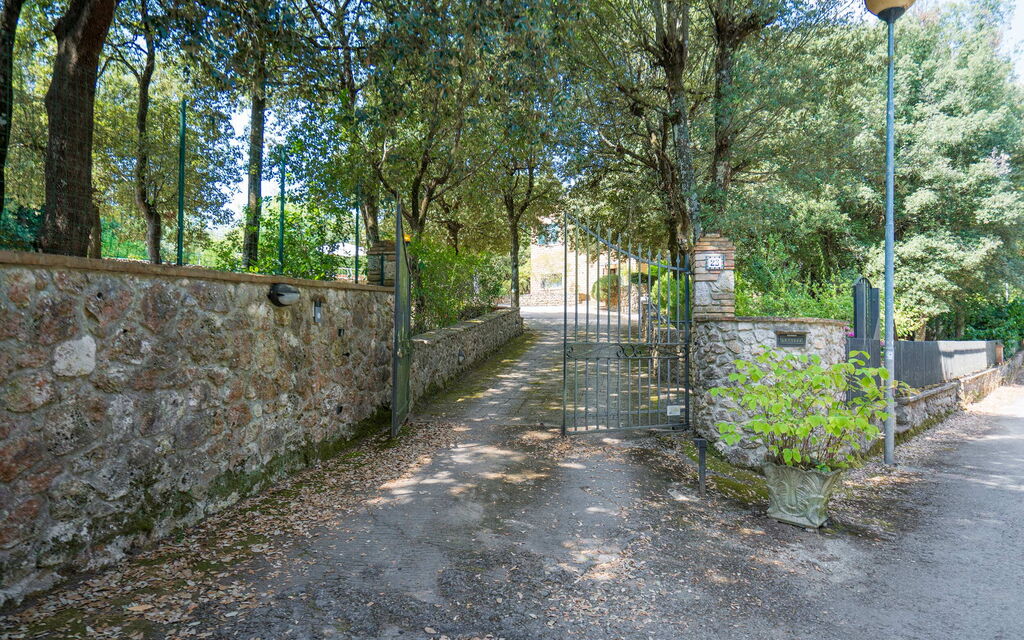Santa Colomba House, Siena, Nature And Pool: Autunno, Entrata Principale, Estate, Primavera