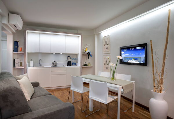 Boheme With Beach & Breakfast Included: Autumn, Living Room, Spring, Summer, Winter