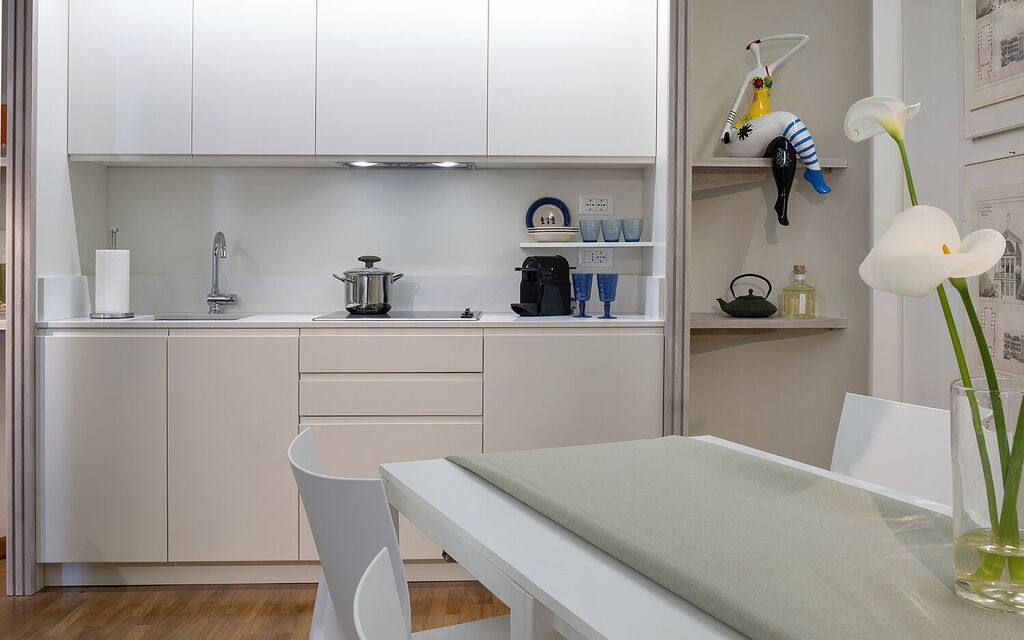 Boheme With Beach & Breakfast Included: Autumn, Kitchen, Living Room, Spring, Summer, Winter