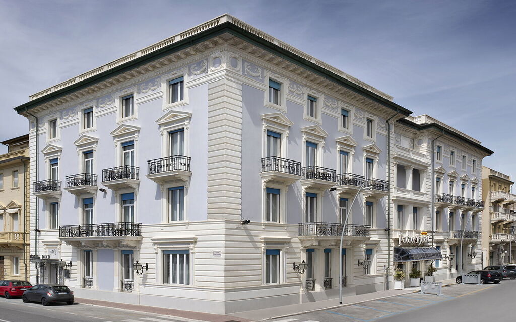 Boheme With Beach & Breakfast Included: Activities, Autumn, Spring, Summer, Winter