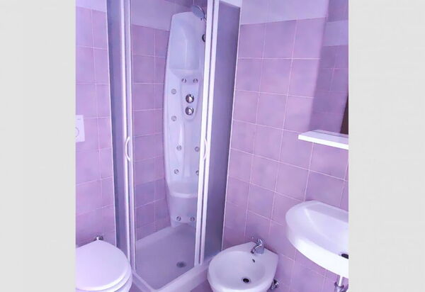 Residence Regent Beach - Bibione: Autumn, Bathroom, Spring, Summer