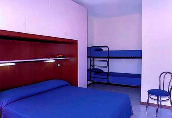 Residence Regent Beach - Bibione: Autumn, Bedroom, Spring, Summer