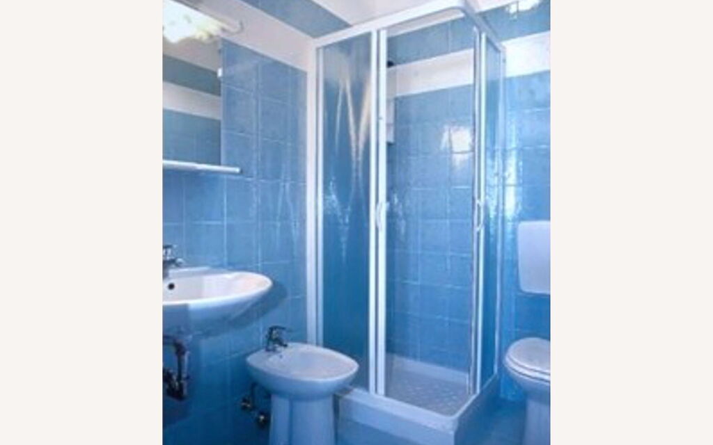 Residence Regent Beach - Bibione - : Autumn, Bathroom, Spring, Summer