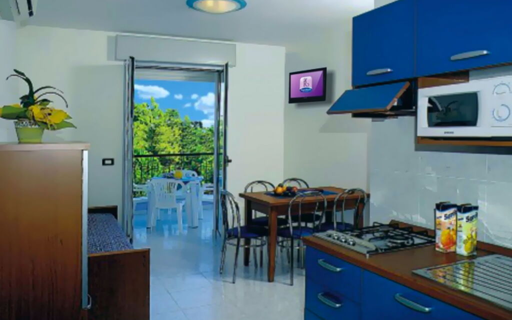 Residence Regent Beach - Bibione - : Autumn, Kitchen, Spring, Summer