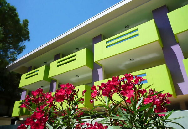 Apt. Bright Star - Bibione: Autumn, Building Exterior, Pool, Spring, Summer