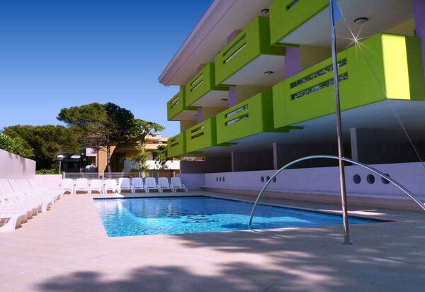 Apt. Bright Star - Bibione: Autumn, Building Exterior, Pool, Spring, Summer